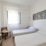 Nyaraló Francesca *