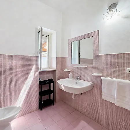 Francesca Tatil Evi